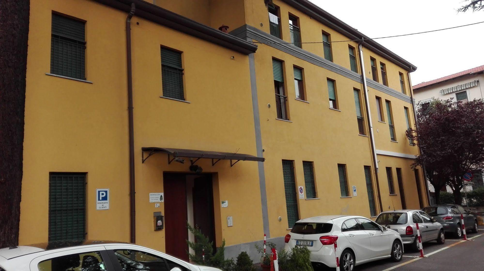 Residence Il Pino Saronno Exterior foto